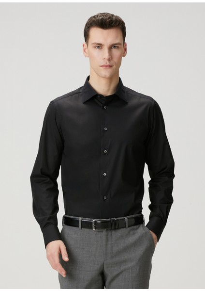 Siyah Gömlek