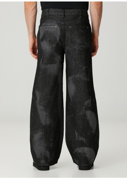 Siyah Figür Desenli Jean Pantolon modelleri