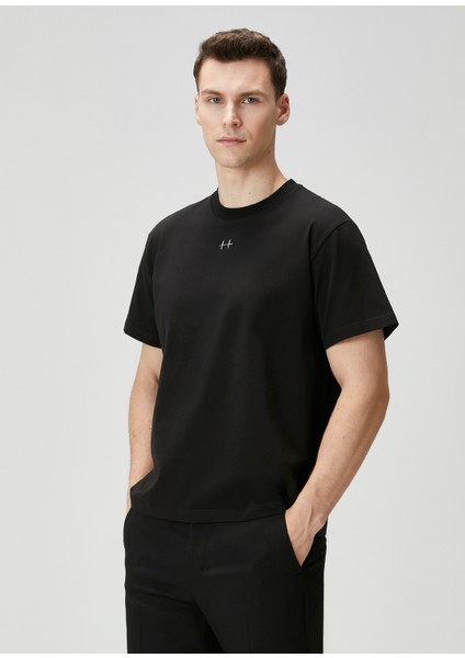 Axiom Siyah Logo Detaylı T-Shirt modelleri