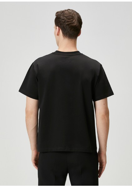 Axiom Siyah Logo Detaylı T-Shirt fırsatları