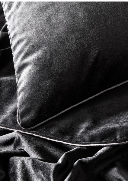 Kadife Siyah Yatak Örtüsü modelleri