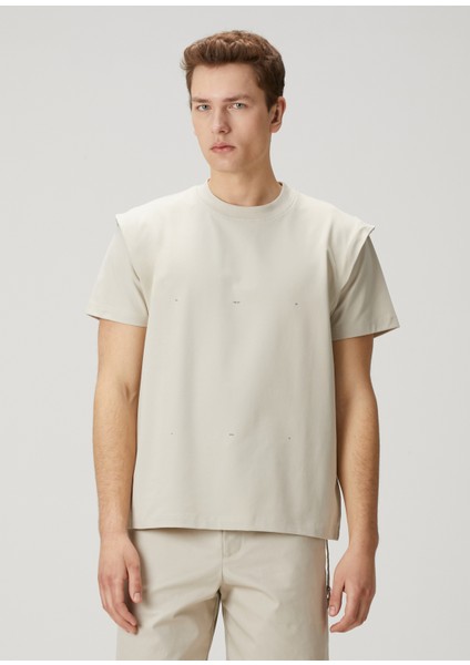 Kırık Beyaz T-Shirt