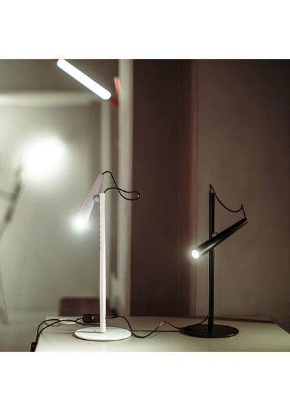 Foscarini Magneto Siyah Masaüstü Aydınlatması fırsatları