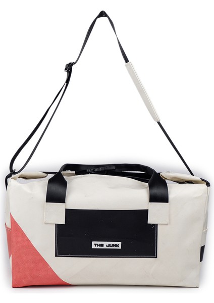 J-Bav | 008 - Ileri Dönüşüm Malzemeden Üretilmiş Seyahat Çantası