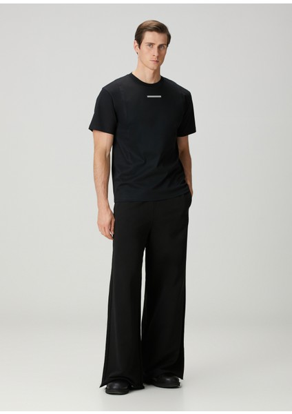 Siyah Logo Detaylı T-Shirt fiyatları