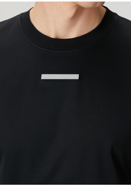 Siyah Logo Detaylı T-Shirt indirimleri