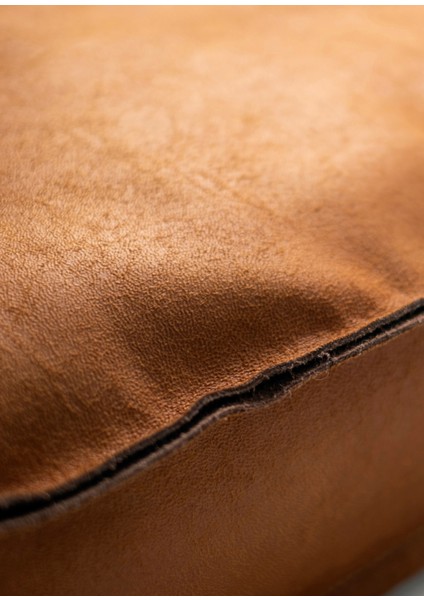 Ruston Karamel Nubuk Kumaş Façalı Kırlent 55 x 55 cm modelleri