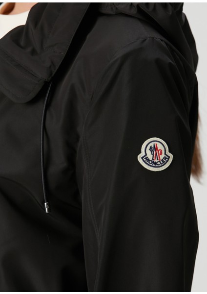 Siyah Parka indirimleri
