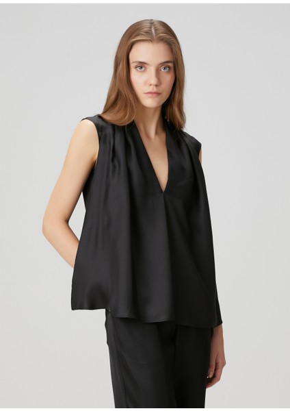Sade Siyah Ipek Bluz