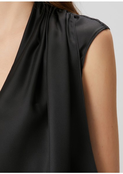 Sade Siyah Ipek Bluz indirimleri