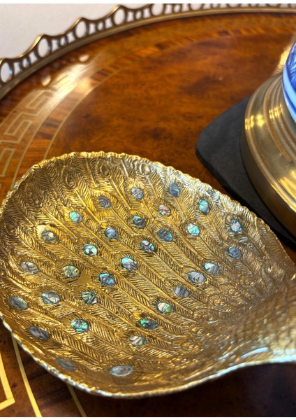 Maitland Smith Pirinç Gövdeli Sedef Kanatlı Ihtişamlı Tavus Kuşu Dekoratif Obje modelleri