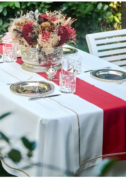 Kırık Beyaz Kırmızı Pamuklu Maya Ivory Masa Örtüsü ve Gloria Runner modelleri