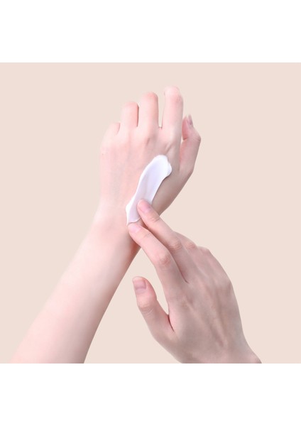 Baby Mild Lotion Nemlendirici ve Bariyer Koruyucu 5 Çeşit Seramidli ve Yulaflı Bebek Losyonu 300ML fiyatları