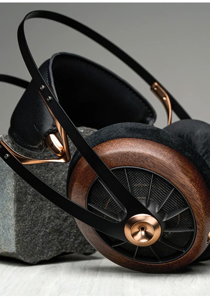 109 Pro Walnut Black Kulak Üstü Kulaklık modelleri