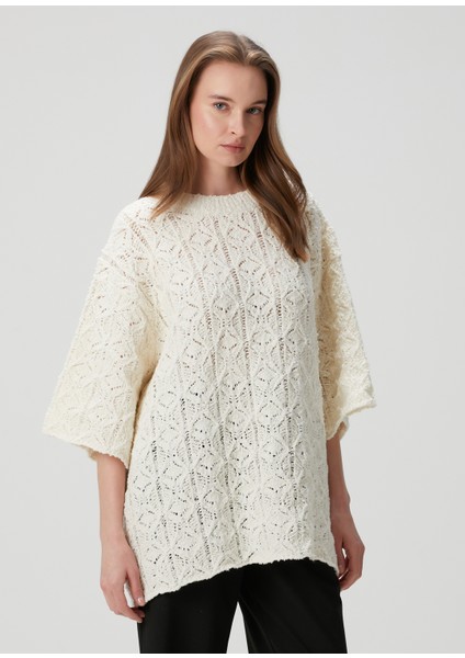 Antila Krem Bukle Dokulu Oversize Triko modelleri