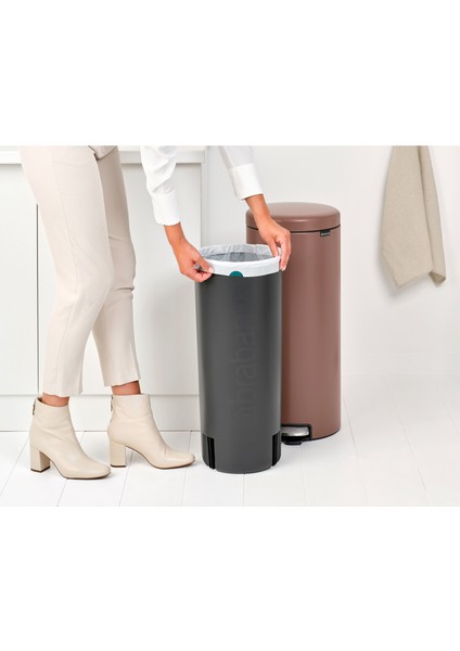 Newicon Satin Taupe Çelik Pedallı Mutfak Çöp Kovası 30 Lt indirimleri