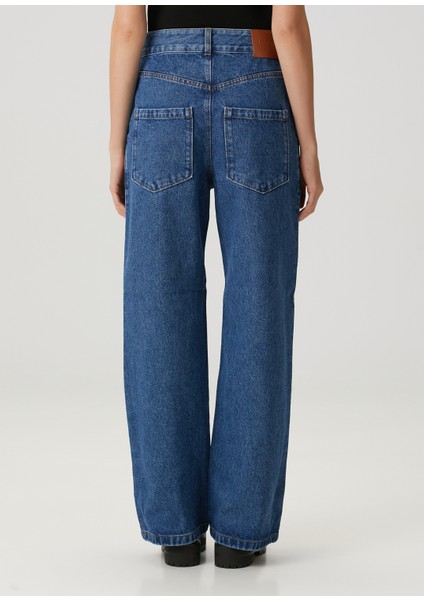 Mavi Logo Detaylı Jean Pantolon fırsatları