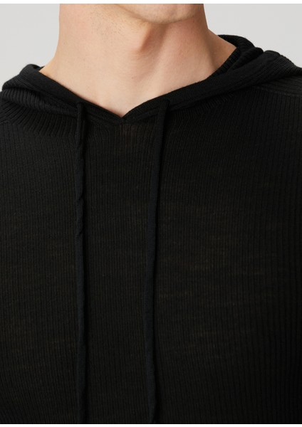 Siyah Kapüşonlu Yün Kazak indirimleri