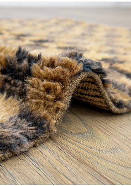 Efil Dama Desenli El Dokuma Yumuşak Tüylü Yün Halı 73X124 cm indirimleri