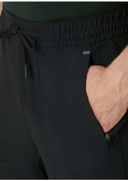 Classic Tapered Fit License To Train Pantolon fırsatları