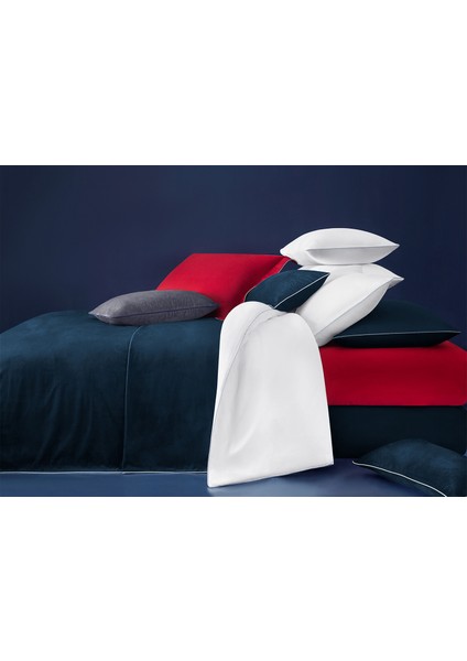 Kadife Lacivert Yatak Örtüsü modelleri