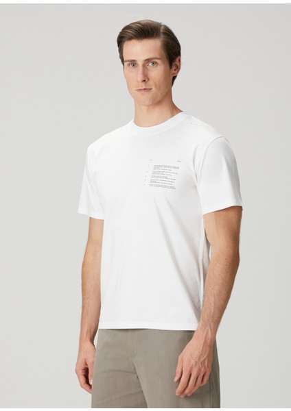 Beyaz Kontrast Baskılı T-Shirt modelleri