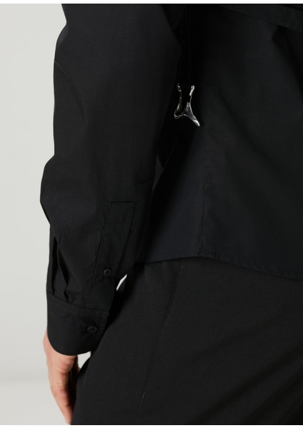 Siyah Aksesuar Detaylı Organik Pamuk Gömlek