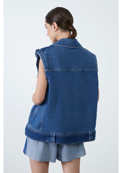 Cep ve Düğme Detaylı Lacivert Denim Ceket fırsatları