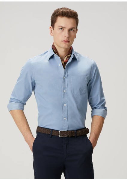 Açık Mavi Gömlek