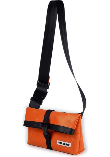 J-Ken 001 Ileri Dönüşüm Malzemelerden Üretilmiş Bel ve Omuz Çantası modelleri