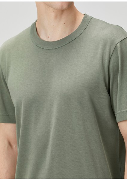 Regular Fit Yeşil Basic T-Shirt indirimleri