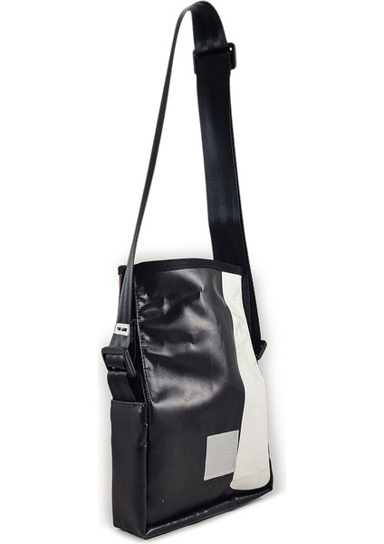 J-Maria Fire 8120 Ileri Dönüşüm Malzemelerden Üretilmiş Omuz Çantası indirimleri