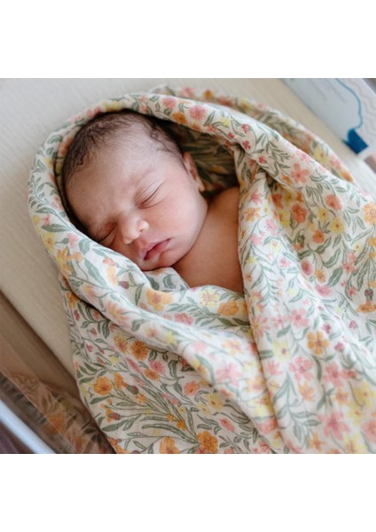 Pastel Blooms Organik Müslin Örtü Kundak fiyatları