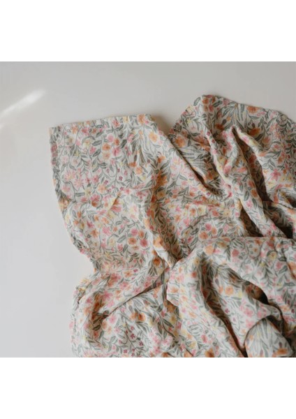 Pastel Blooms Organik Müslin Örtü Kundak modelleri