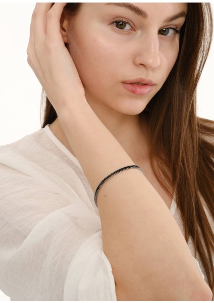 Gümüş Kalın Siyah Taşlı Altın Kaplama Kadın Bileklik modelleri