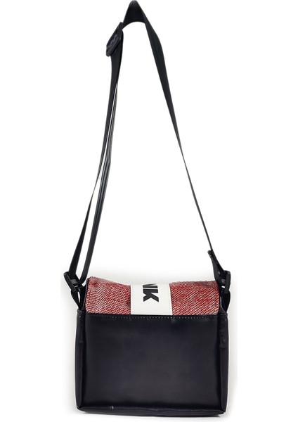 J-Maria Fire 8122 Ileri Dönüşüm Malzemelerden Üretilmiş Omuz Çantası fırsatları