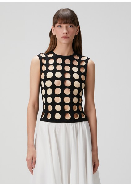 Siyah Ten Kesim Detaylı Bluz