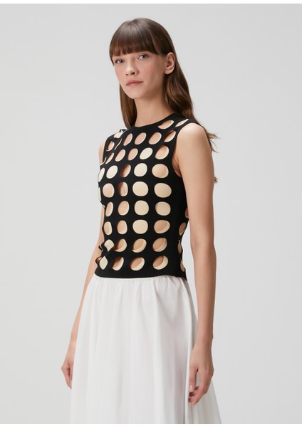 Siyah Ten Kesim Detaylı Bluz modelleri