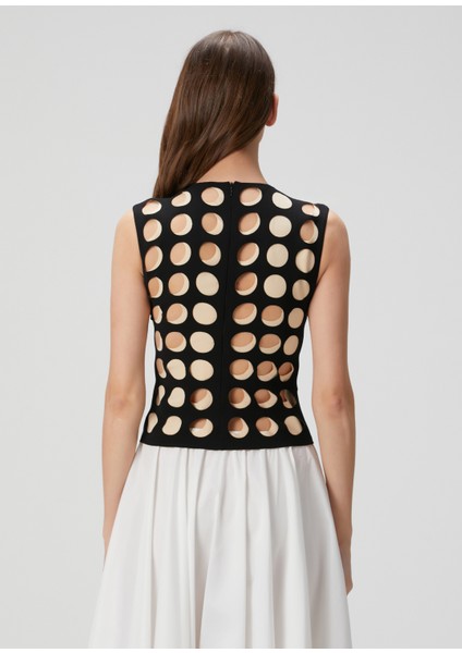 Siyah Ten Kesim Detaylı Bluz fırsatları