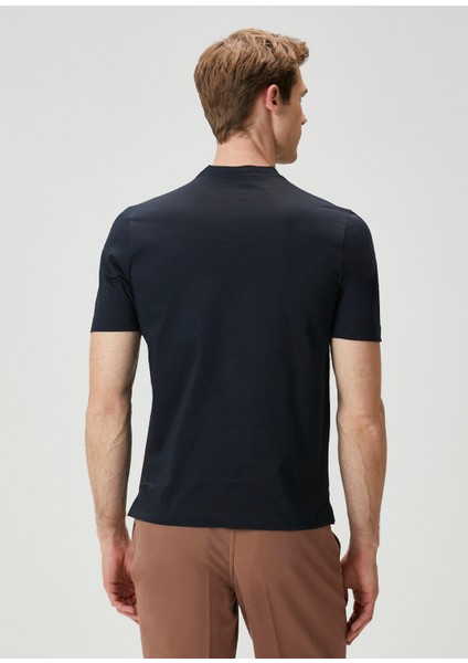 Lacivert Kontrast Baskılı T-Shirts fırsatları