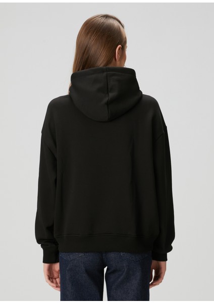 Siyah Kapüşonlu Taşlı Logolu Sweatshirt fırsatları
