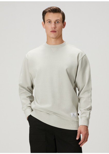 Açık Gri Logo Detaylı Sweatshirt