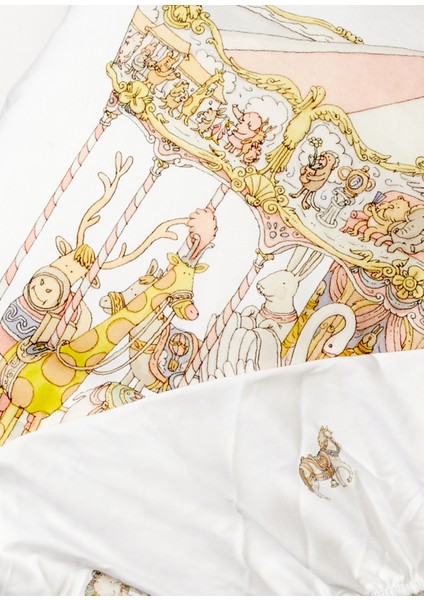 Pembe Carousel Baskılı Saten Çarşaf fiyatları
