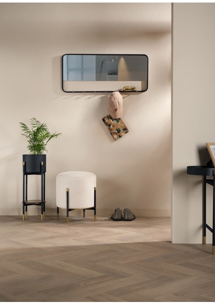 Kirit Krem Rengi Siyah Gold Metal Ayaklı Puf fiyatları