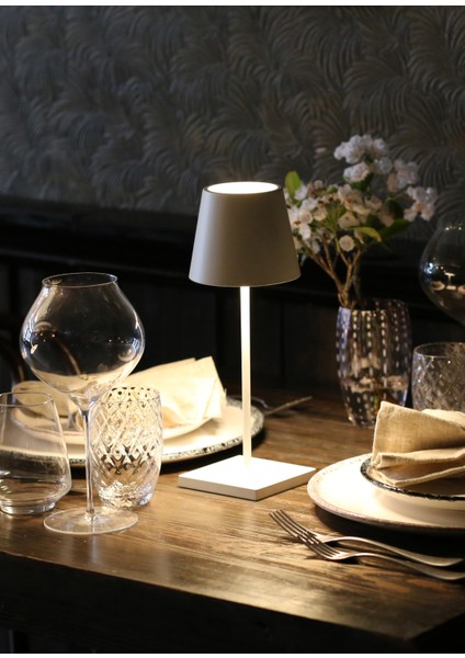 Poldina Pro Beyaz Mini Şarjlı Masa Lambası