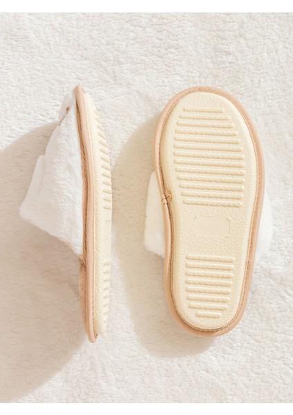 Yeni Sezon Köpek Nakışlı Kadın Ev Terliği fırsatları