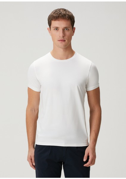 Beyaz Basic T-Shirt