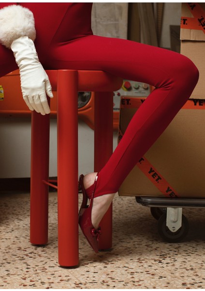 Pillar Kırmızı Bar Taburesi fırsatları