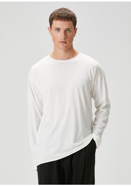 Beyaz Uzun Kollu T-Shirt