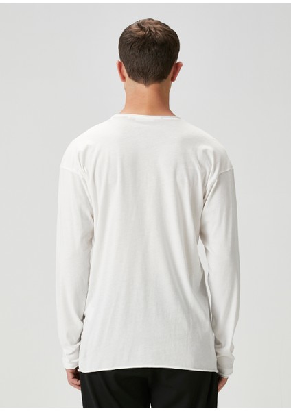 Beyaz Uzun Kollu T-Shirt fırsatları